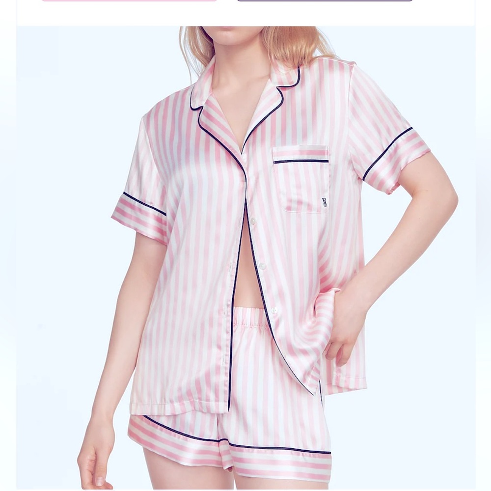 NWT Victoria Secrets Iconic Pink & White PJ’s 💗🤍